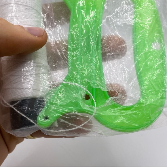 Gayla Kite Twine String Winder 200 Feet GAY815 Green Handle 1991 Vintage Stock - Picture 3 of 4